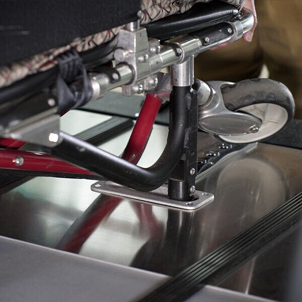 Cot on SS150XL Single Deck