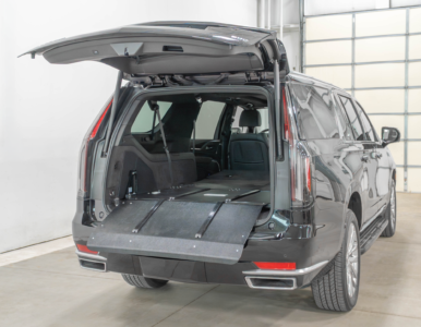 A SR75 mini deck system installed in a Cadillac Escalade